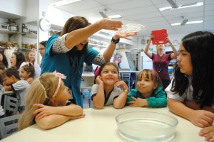 Quando a agua vira chuva EIJ2T1 2018-05-21 FT (35) Quando a agua vira chuva EIJ2T1 2018-05-21 FT (35)