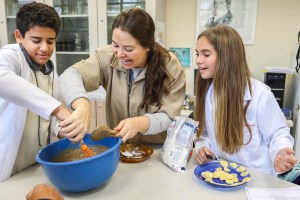 Degustando especiarias Indianas EF07M3 2019-08-05 FT (29)-2 Degustando especiarias Indianas EF07M3 2019-08-05 FT (29)-2