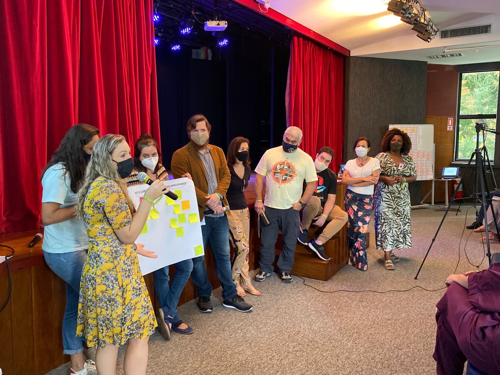 Reunião promovida entre os gestores e professores tem por objetivo a discussão sobre o Novo Ensino Médio