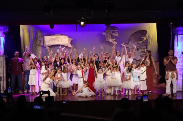 Culminância Teatro e Dança Grécia 2025