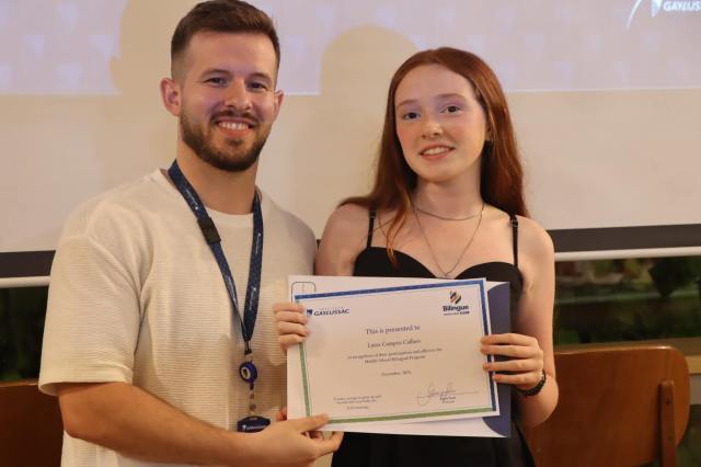 Encerramento Bilíngue Middle